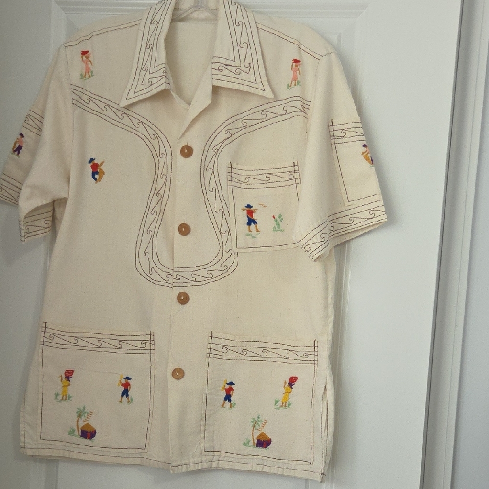 Men's Embroidered Cream Short-Sleeve Shirt